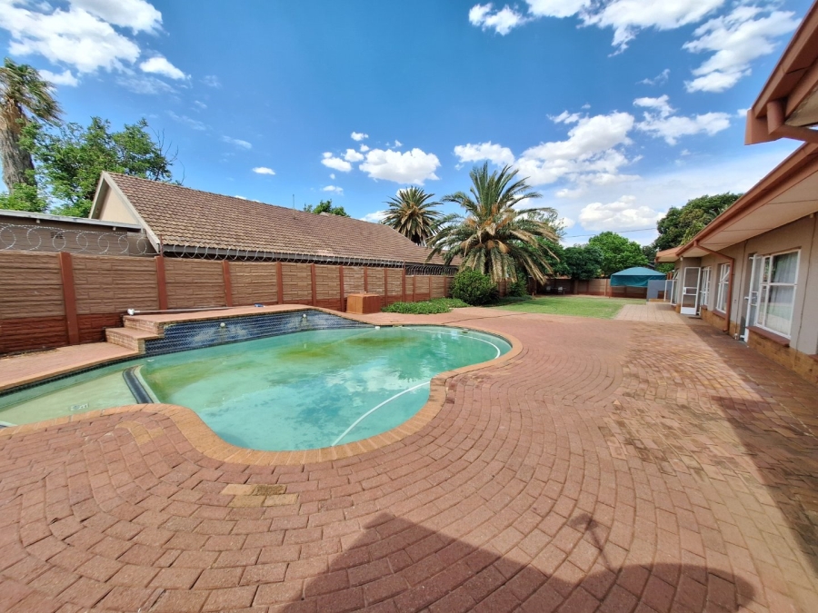 2 Bedroom Property for Sale in Die Bult North West